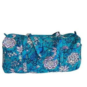 Vera Bradley Peacock Garden Pattern Large Traveler Duffle Bag 22” x 11” x 11”